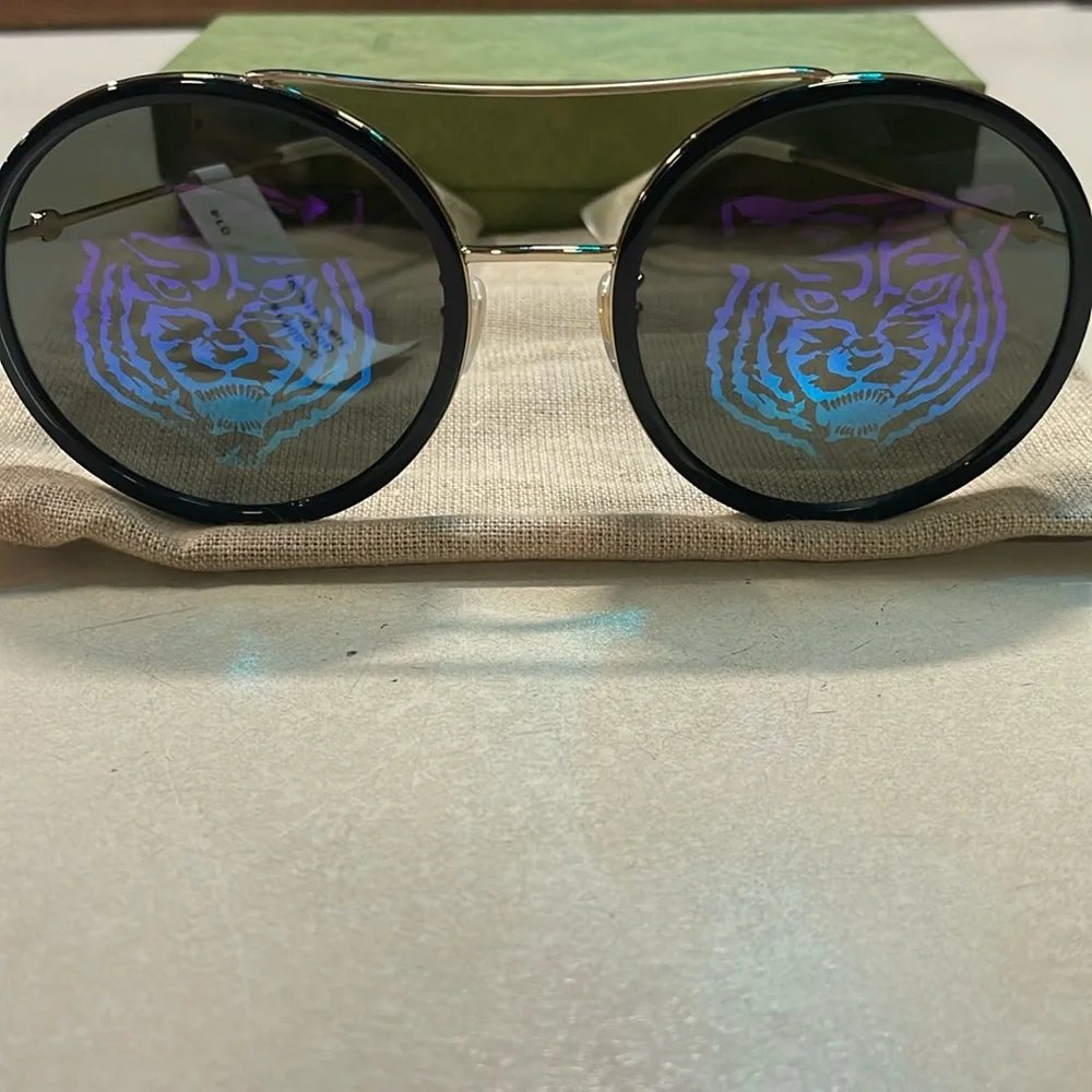 $ALE-Gucci Feline Round Metal Sunglasses - Picture 1 of 10